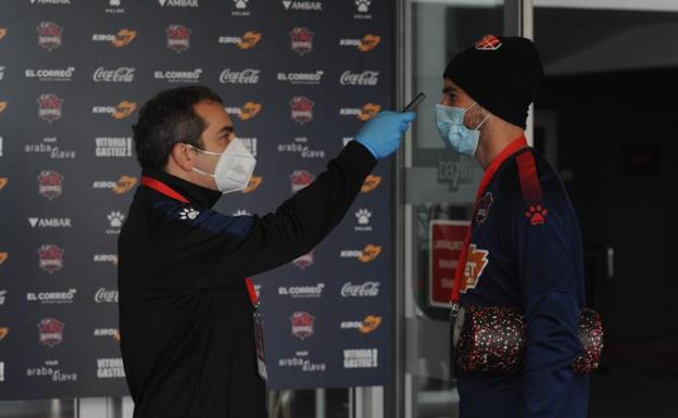 El Baskonia salta a la cancha