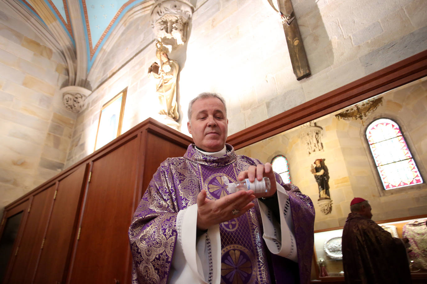 Los obispos vascos y navarro celebrarán funerales por las víctimas del coronavirus el 25 de julio