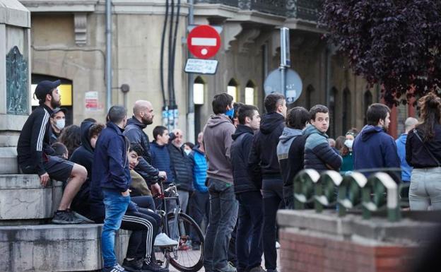 Iturgaiz pide que se prohíban los actos de apoyo al etarra Patxi Ruiz