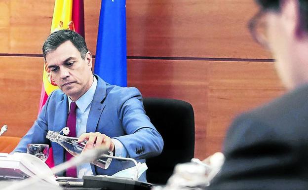 Sánchez cede y se aferra al pacto con Cs y el PNV para prorrogar la alarma sólo 15 días