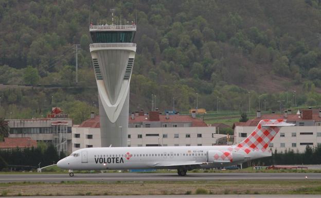 Volotea volverá a operar en Loiu en verano con un nueva ruta con destino a Valencia