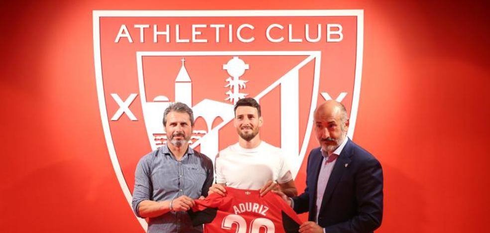 El mensaje de Elizegi a Aduriz: «Aunque tu cadera se apoye en muletas tu corazón es el de un león»