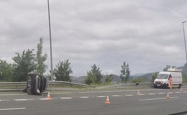 Dos heridos en un accidente en el Txorierri