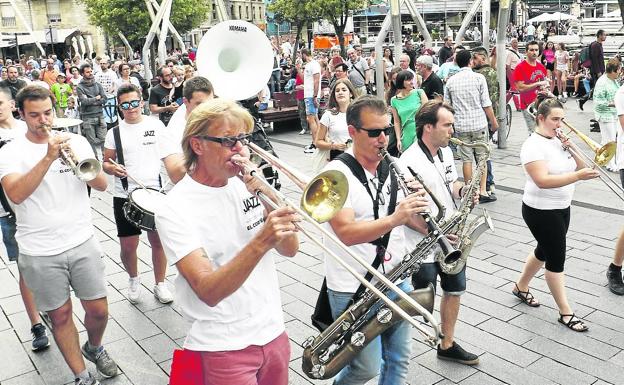 La Iruña Jazz Brass Band ya suena en cedé