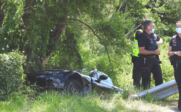 Un conductor herido al salirse de la calzada su vehículo en Urduliz