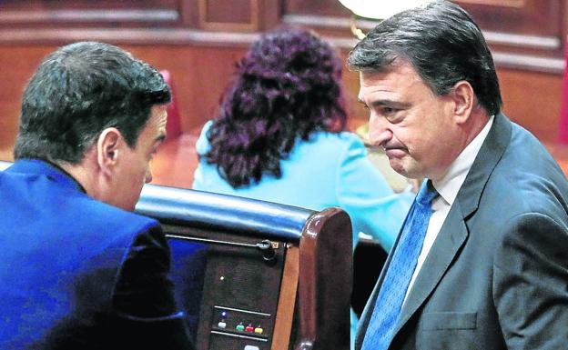 El PSOE justifica el pacto con Bildu porque el PNV demoró su 'sí' al estado de alarma