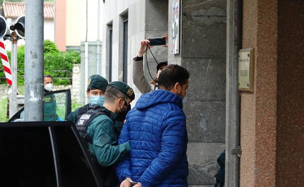 La esposa del presunto asesino de Ardines declara que «nunca faltó de casa» en agosto de 2018