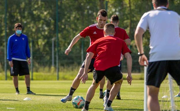 El Mirandés aplica a rajatabla las medidas preventivas para evitar ahora las lesiones