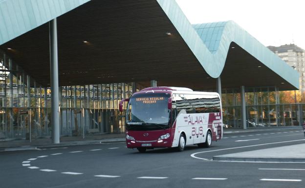 Álava refuerza desde el lunes las líneas de autobuses forales