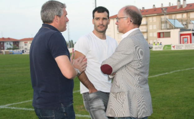 Iker Bilbao: «Me gusta más el verde que la oficina»