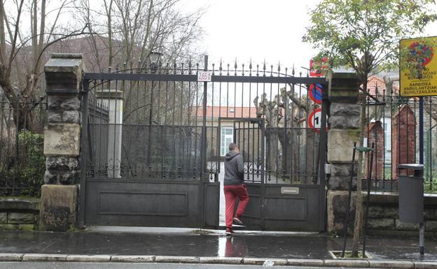 Las Juntas aprueban garantizar la atención a los tutelados que cumplen 18 años