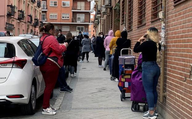 Un tercio de los vizcaínos que atiende Cáritas se ha quedado sin ningún ingreso por el Covid