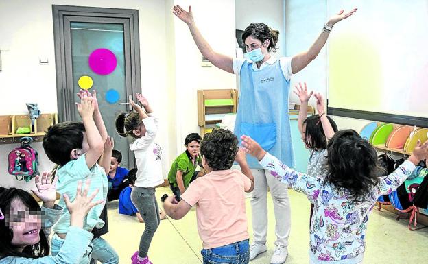 «Los padres necesitan que abramos»