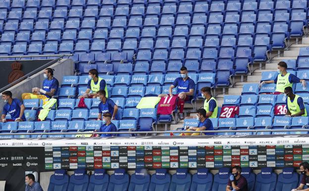 Cinco cambios, doce suplentes y varios canteranos esperando el debut