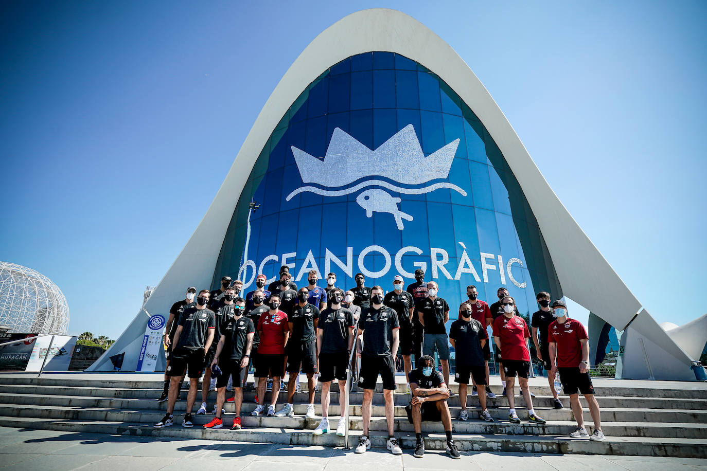 El Baskonia visita el Oceanogràfic de Valencia