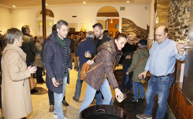 Las sidrerías alavesas reabren sus kupelas y alargarán la temporada de 'txotx'