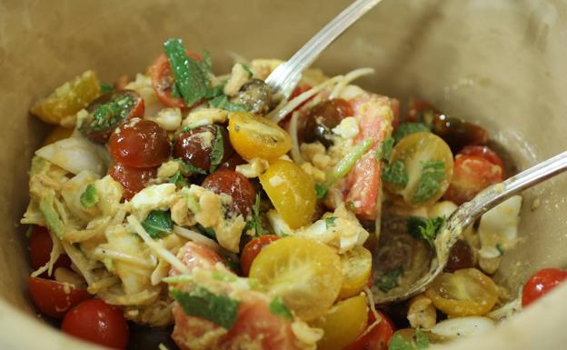 Ensalada de tomate 'agazpachao'