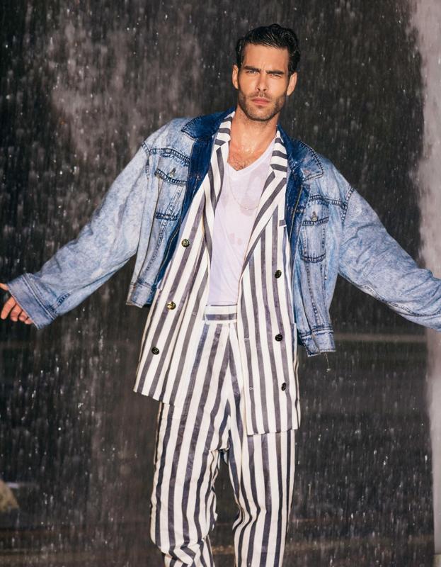 Jon Kortajarena protagoniza la nueva campaña de Balmain desde el Parque de Doña Casilda