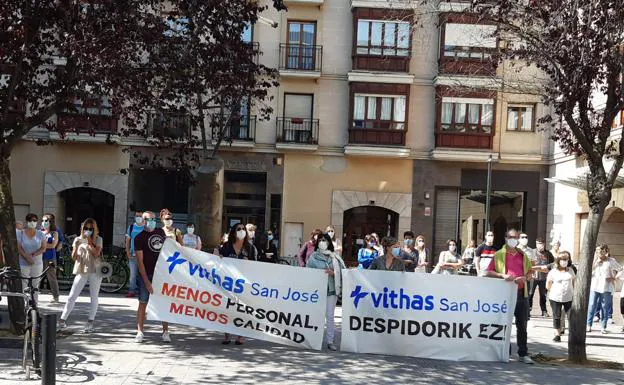 La plantilla de Vithas San José denuncia «la situación caótica» que viven con despidos y recortes