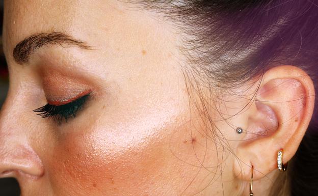 Descubre cómo sacar partido al iluminador, tu gran aliado para este verano