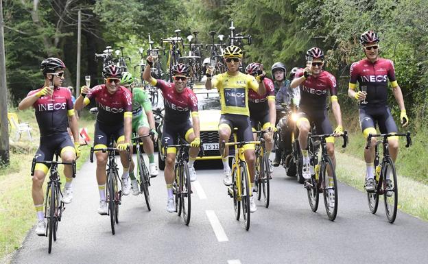 Ineos estudia cambiar de nombre en el Tour para promocionar un vehículo todoterreno