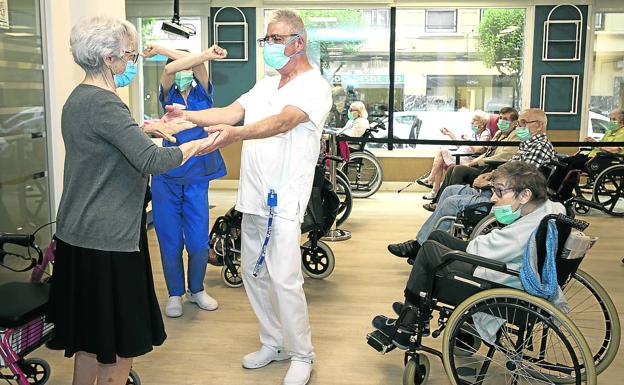 Las residencias de Bizkaia piden «prudencia» en su desescalada