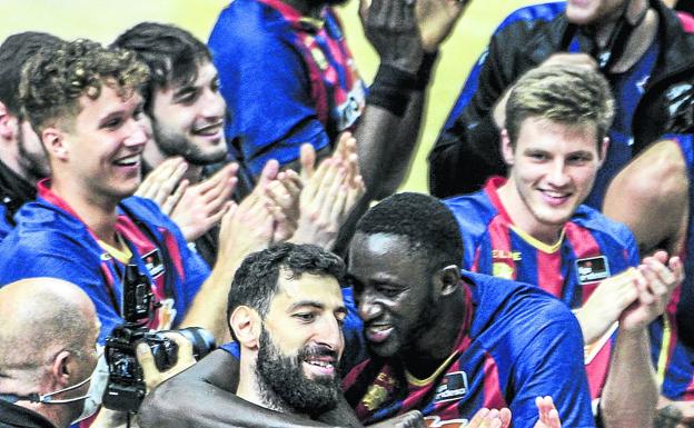 Baskonia-Barça por el título de la ACB