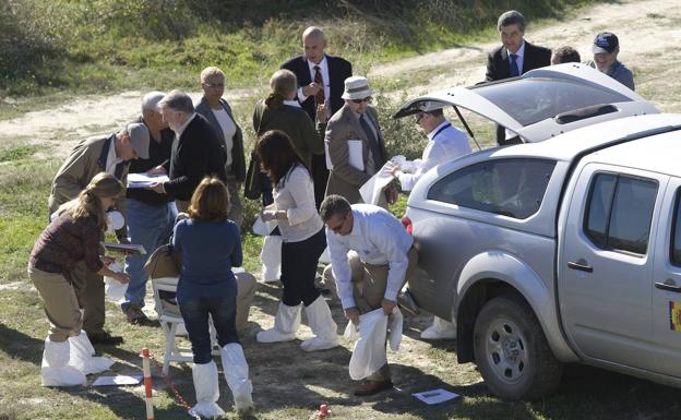 El Gobierno admite que Estados Unidos tiene paralizada la descontaminación de Palomares