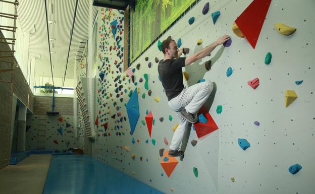 Rocódromos y frontones de Vitoria recuperan la actividad este miércoles