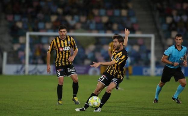 Siete jugadores del Barakaldo con su futuro en el aire