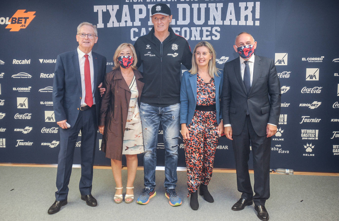 Recibimiento institucional al Baskonia