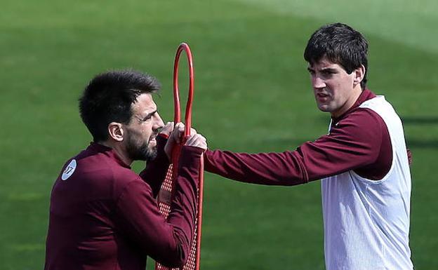 Denuncian los «ataques» a San José y Beñat por despedirse con un mensaje solo en euskera