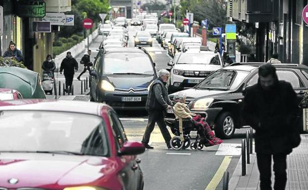 La reducción de velocidad en el casco urbano y los patinetes eléctricos gustan a los getxotarras