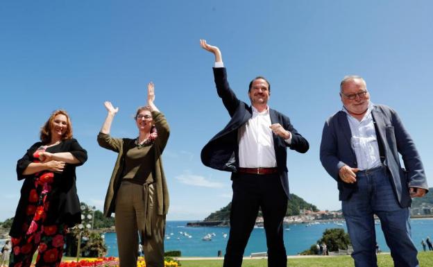 Iturgaiz lamenta que el PSE «se haya vendido al nacionalismo»