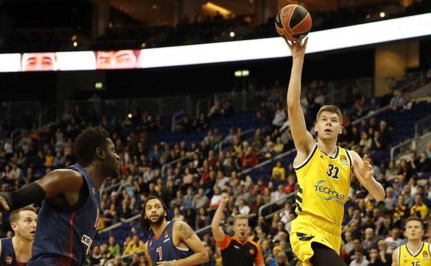 Giedraitis, el primer fichaje del Baskonia campeón