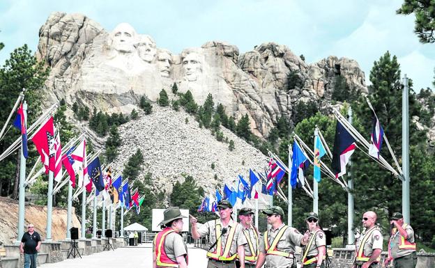 El coronavirus eclipsa las celebraciones del Día de la Independencia en Estados Unidos