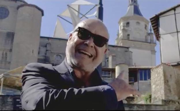 Antonio Resines ficha como guía turístico de Vitoria y Álava