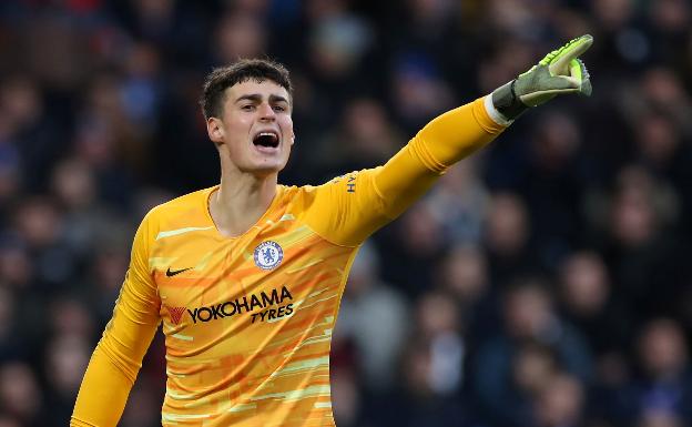 El Chelsea busca competencia para Kepa