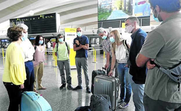 Sanitarios vascos viajan a Perú a ayudar en la atención de los pacientes covid más graves