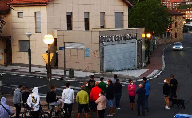 Vecinos de Ali logran echar a los okupas que se colaron en una casa el martes