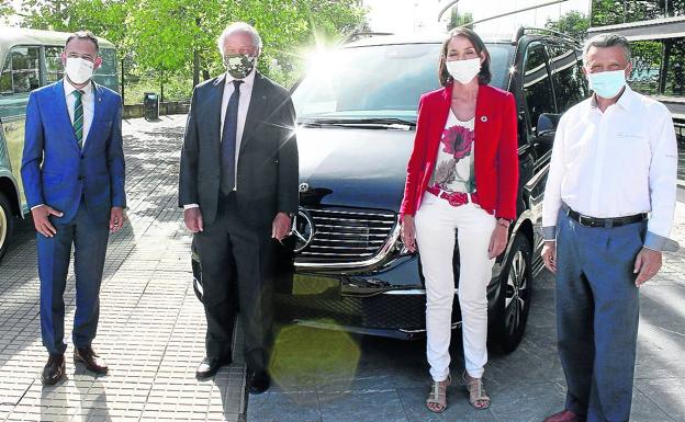 Maroto reafirma en Mercedes Vitoria su «apuesta» por la automoción