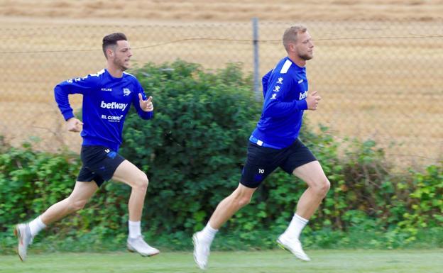 Más de treinta contratos en vigor lastran la planificación del próximo proyecto