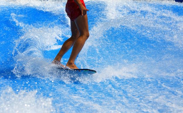 Hainbat eragile Lapurdin egin nahi duten Surf Park proiektuaren aurka agertu dira