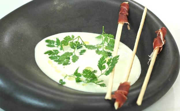 Sopa de jamón y queso