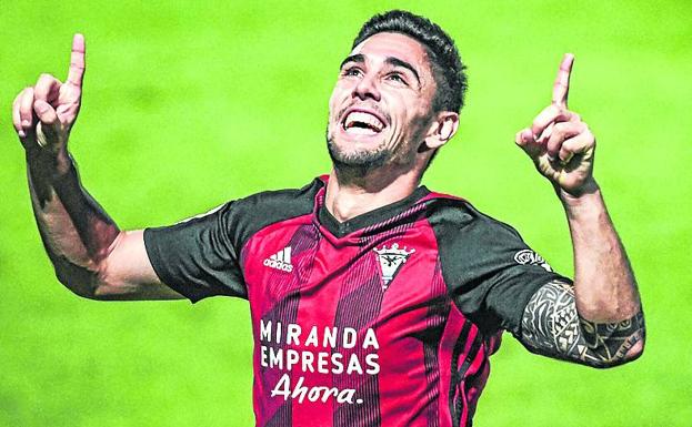 Merquelanz, objetivo del Athletic, a punto de renovar con la Real