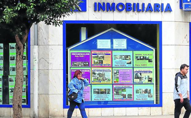 La ciudad cerró el primer trimestre del año con 112 operaciones de compraventa de pisos