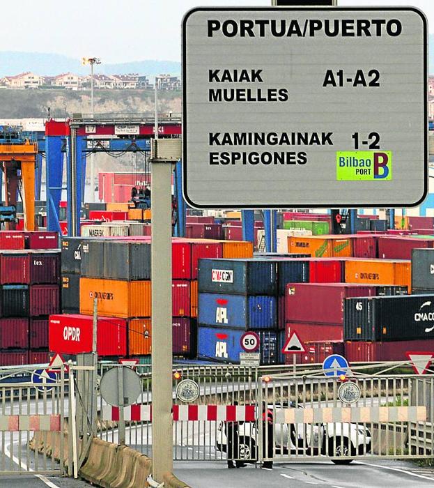 Sin acuerdo en la estiba a pocas horas de que arranque una huelga de 21 días en el Puerto de Bilbao