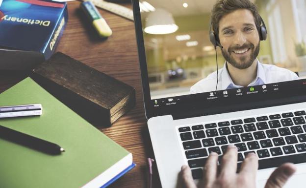 Argentinak langileek lan ordutik kanpo deskonektatzeko eskubidea bermatzen duen legea onetsi du