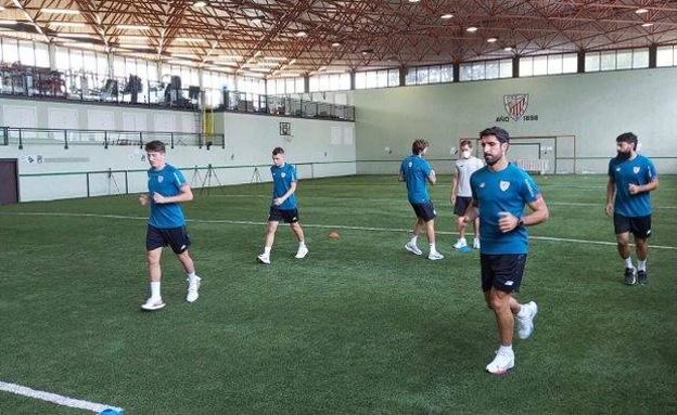 El Athletic ya entrena en grupo tras confirmar el segundo PCR los negativos