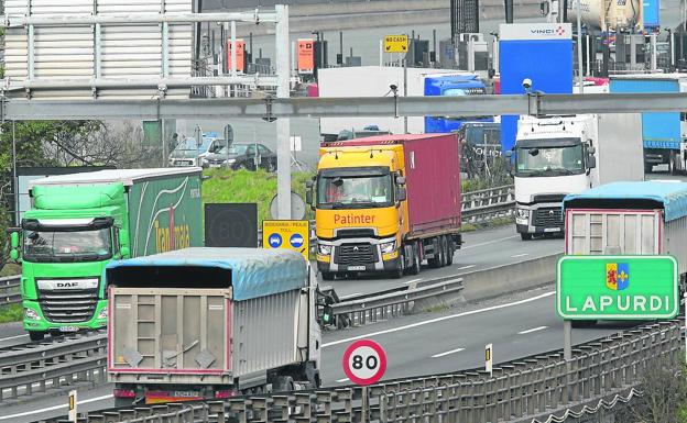 La UE frena la competencia de los camioneros del Este